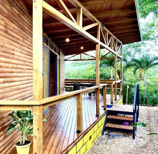 Hoja Azul - Sustainable Teak Modern In * Hojancha